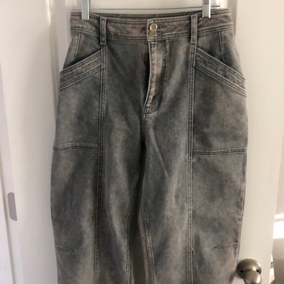 Anthropologie high waisted jeans - Picture 2 of 8